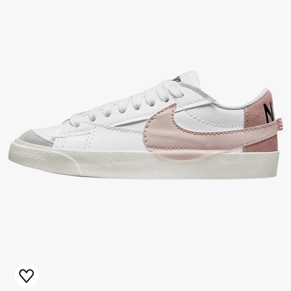 Nike Shoes - NIKE women’s low-top sneakers size:8